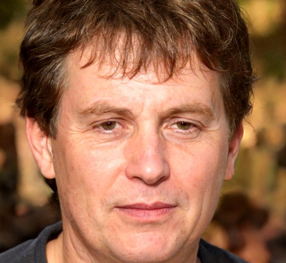 Instructor Rafael Bustamante